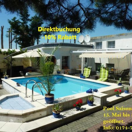 Pension Muench "Am Anger" Neuseusslitz Kültér fotó